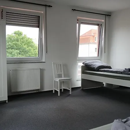 Lumini Am Haupttor 12 *